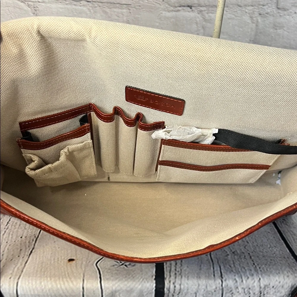 * Bosca Old Leather Flap Envelope shoulder Brief Cognac Leather